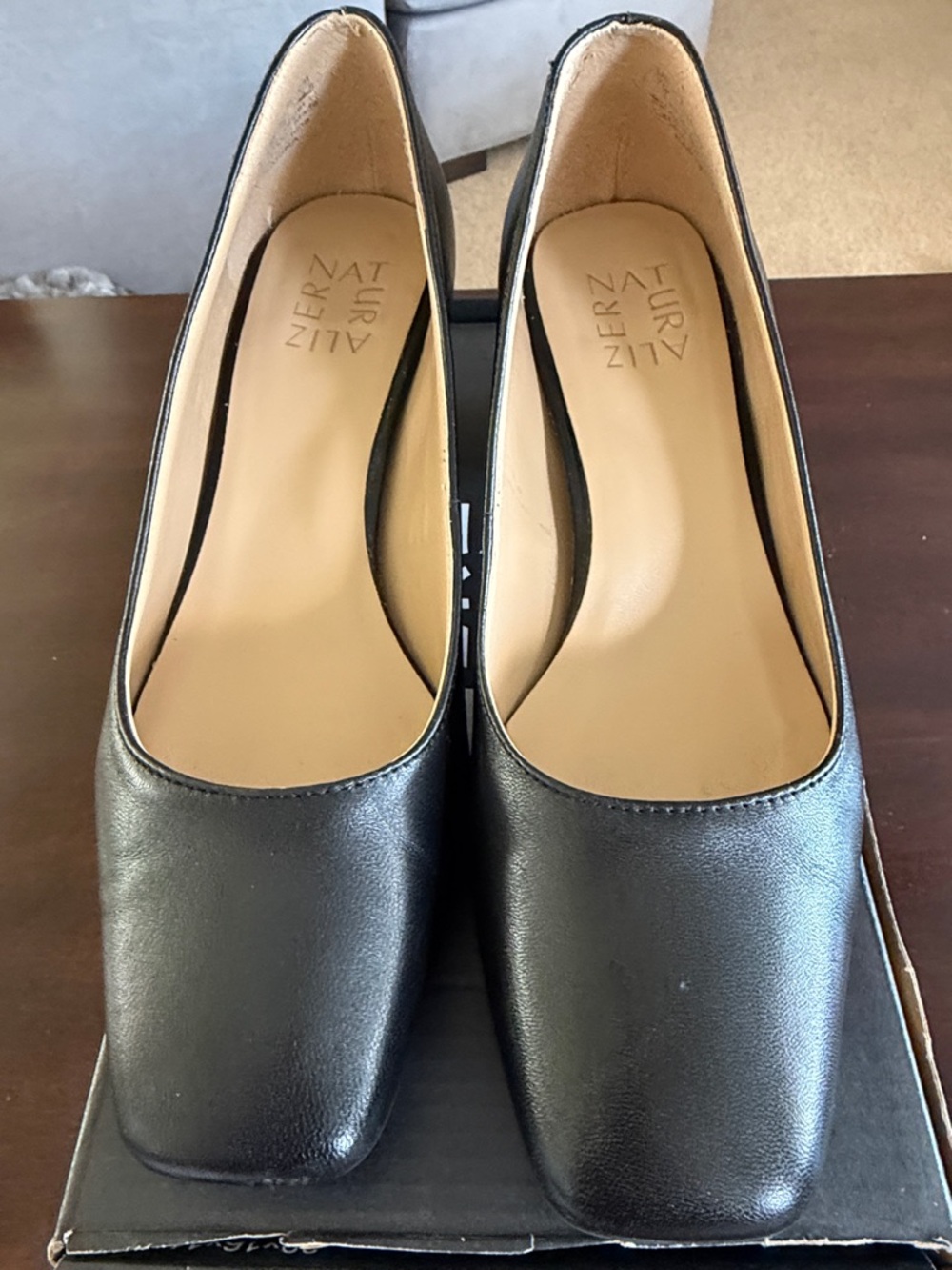 Naturalizer Karina Black Leather Square-Toe Pumps with Cushioned Insole Size 7